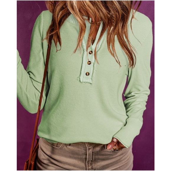 022 Raw hem Textured Button Long Sleeve Casual Top - Picture 1 of 6